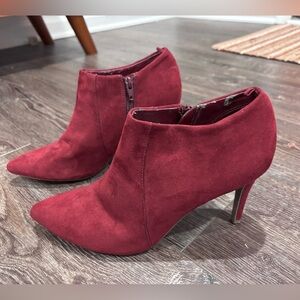 Old Navy Size 8 Red Ankle Booties with Heel